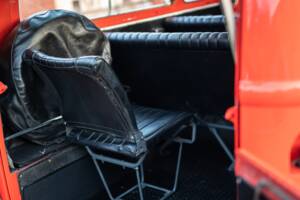 Image 22/52 of Renault Estafette (1977)