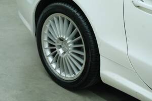Image 23/50 of Mercedes-Benz SL 55 AMG (2003)
