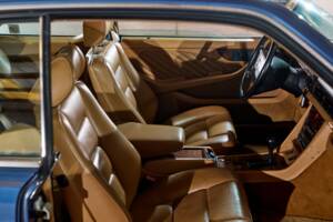 Bild 35/42 von Mercedes-Benz 560 SEC (1991)