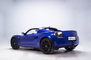 Afbeelding 12/43 van Opel Speedster 2.2 (2001)