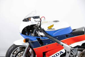 Immagine 20/48 di Honda VFR 750R RC 30 (1988)