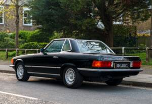 Imagen 4/28 de Mercedes-Benz 380 SL (1985)