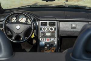 Image 27/50 de Mercedes-Benz SLK 320 (2001)