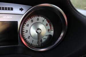 Image 38/57 of Mercedes-Benz SLS AMG (2010)