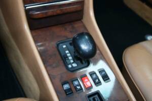 Image 17/50 de Mercedes-Benz 420 SL (1987)