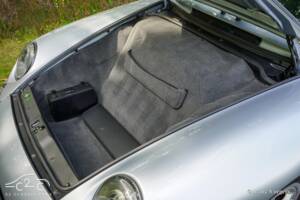 Image 26/63 of Porsche 911 Carrera (1996)