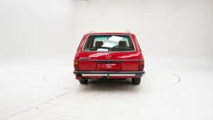 Image 7/15 of Mercedes-Benz 300 TD (1980)