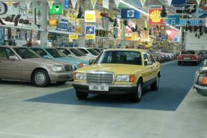 Bild 8/50 von Mercedes-Benz 380 SE (1983)