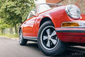 Immagine 34/51 di Porsche 911 2.2 E (1970)