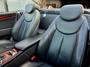 Image 22/39 of Mercedes-Benz SL 500 (2001)