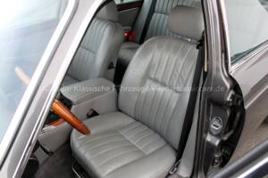 Immagine 46/46 di Jaguar XJ 12 (1986)