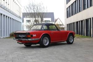 Image 25/49 of Triumph TR 6 (1976)