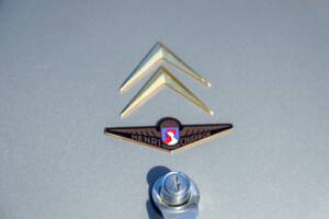 Image 32/50 of Citroën DS 21 Chapron (1963)