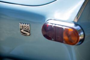 Image 38/50 of Volvo 1800 S (1964)