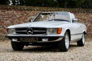 Bild 18/50 von Mercedes-Benz 280 SL (1977)