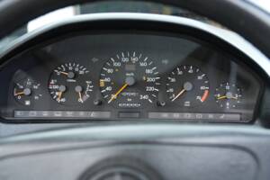 Image 51/95 of Mercedes-Benz 300 SL (1993)
