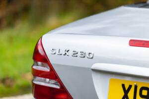Image 11/47 of Mercedes-Benz SLK 230 Kompressor (2000)
