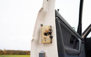 Image 17/48 de Volkswagen Golf Mk II GTi 16V 1.8 (1990)