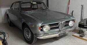 Image 2/18 of Alfa Romeo Giulia GT 1300 Junior (1968)