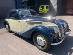 Image 2/18 de BMW 327 (1939)