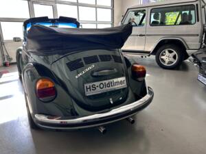 Immagine 7/41 di Volkswagen Maggiolone 1303 LS (1976)