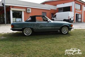 Image 17/75 de Mercedes-Benz 560 SL (1986)