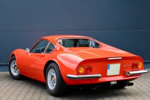 Image 4/35 of Ferrari Dino 246 GT (1972)