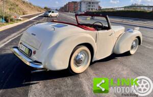Image 8/10 of Triumph Dolomite 2-Litre (1942)
