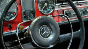 Image 9/28 of Mercedes-Benz 230 SL (1964)