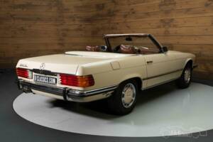 Image 6/19 of Mercedes-Benz 350 SL (1972)
