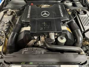 Image 5/16 of Mercedes-Benz 500 SL (1992)