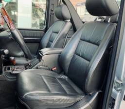 Image 9/16 of Mercedes-Benz G 400 CDI (SWB) (2001)
