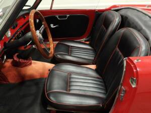 Afbeelding 5/15 van Alfa Romeo Giulietta Spider Veloce (1961)