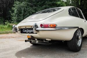 Image 22/50 de Jaguar Type E 3.8 (1963)