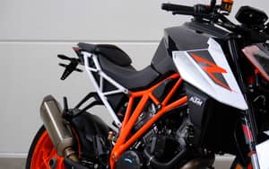 Image 23/83 of KTM 1290 Super Duke R (2018)
