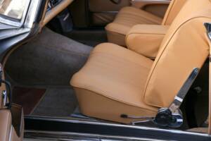 Image 24/50 of Mercedes-Benz 220 SE b (1966)