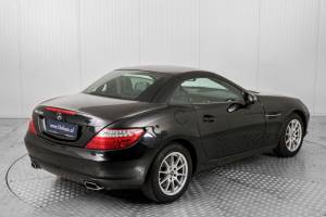Afbeelding 49/50 van Mercedes-Benz SLK 200 (2012)