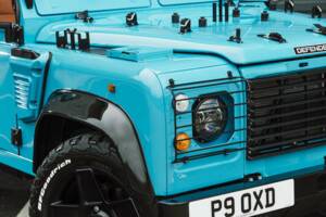 Bild 46/50 von Land Rover Defender 90 (1997)