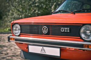 Image 9/49 of Volkswagen Golf Mk I GTI 1.6 (1979)