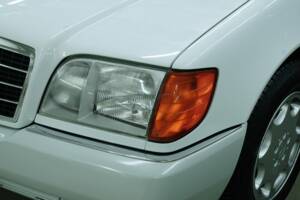 Bild 10/50 von Mercedes-Benz 300 SE (1992)