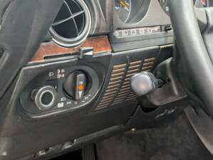 Image 20/50 of Mercedes-Benz 300 SL (1989)