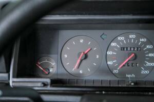 Image 20/50 of Volvo 740 GL (1987)