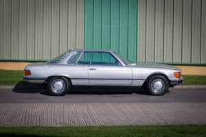 Image 4/39 of Mercedes-Benz 350 SLC (1972)