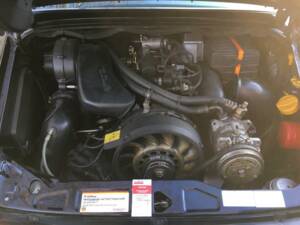 Bild 15/18 von Porsche 911 Carrera 4 (1991)