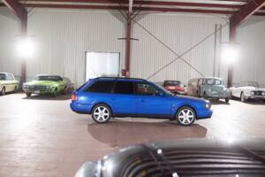 Image 35/113 of Audi S6 Plus Avant (1996)