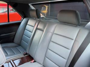 Image 16/24 de Mercedes-Benz E 500 (1994)