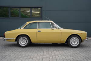Bild 3/50 von Alfa Romeo 2000 GT Veloce (1975)