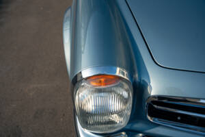 Image 11/99 of Mercedes-Benz 280 SL (1971)