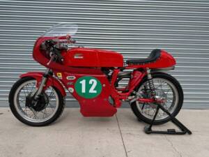 Immagine 2/43 di Ducati 250 Mark 3 (1970)