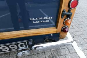 Image 24/50 of Morris Minor 1000 Traveller (1969)